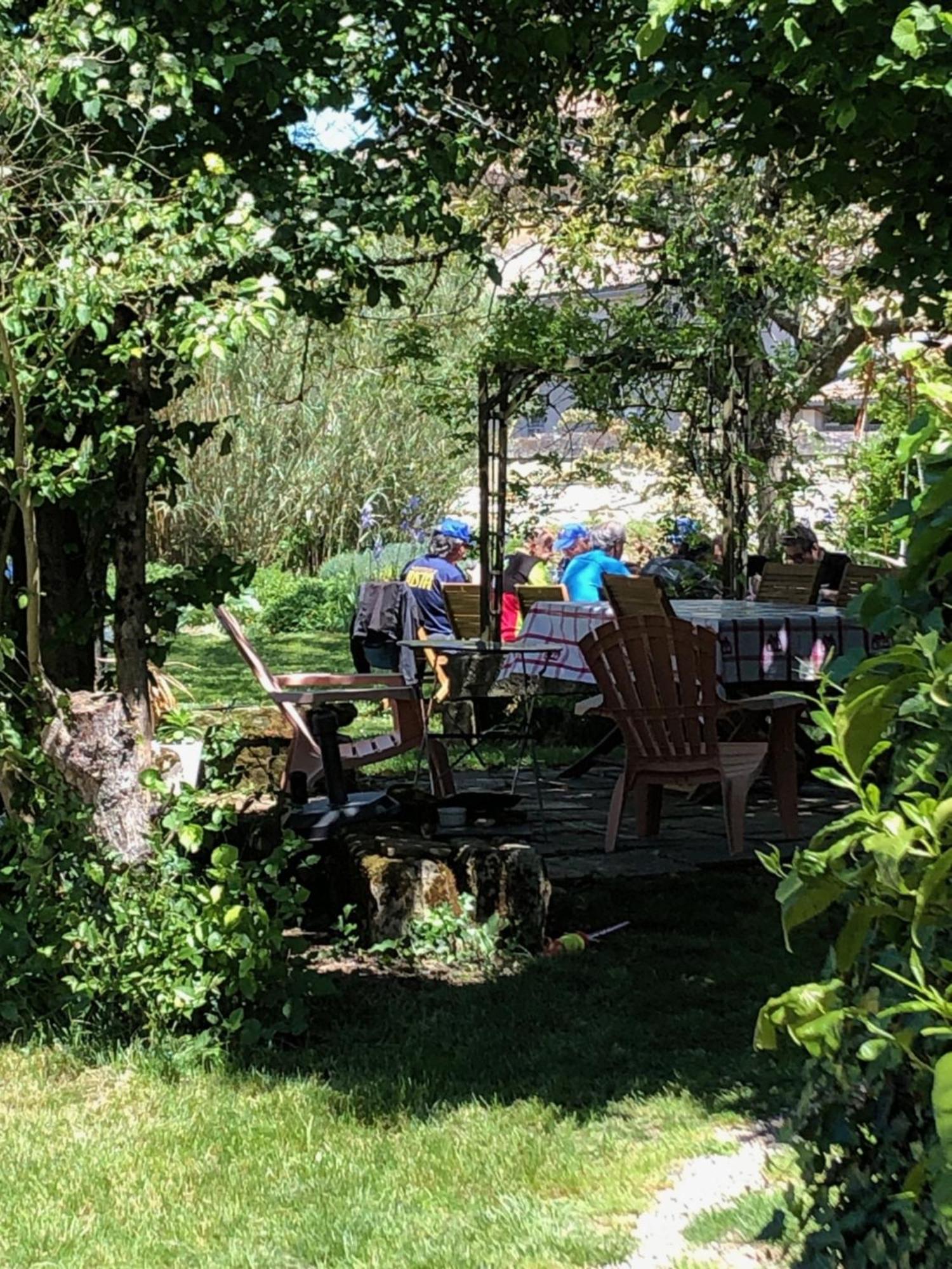 L'Auberge Meilhannaise Kültér fotó